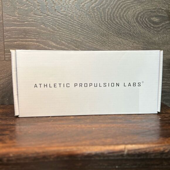 APL Women’s Shearling Slide Sandal in Parchment/Black/Leopard. 🖤🤍🤎 Size 8. NI - Picture 13 of 16